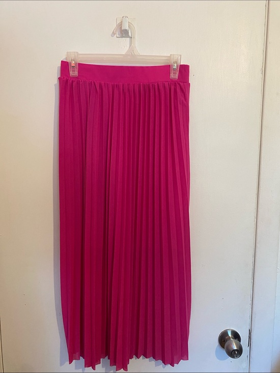 Dresses & Skirts - Long hot pink skirt